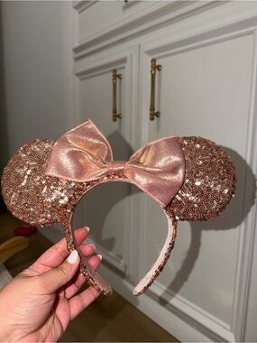 Disney Rose Gold Sequin Minnie Ears Headband
